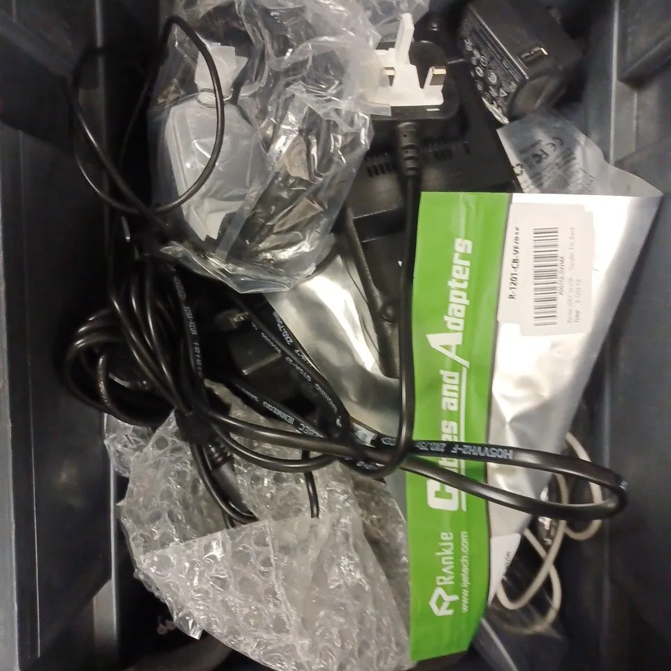 APPROXIMATELY 20 ASSORTED ELECTRICAL AND NETWORKING PRODUCTS TO INCLUDE USB CABLES, NOW TV REPLACEMENT REMOTE CONTROL, ETHERNET CABLES ETC 