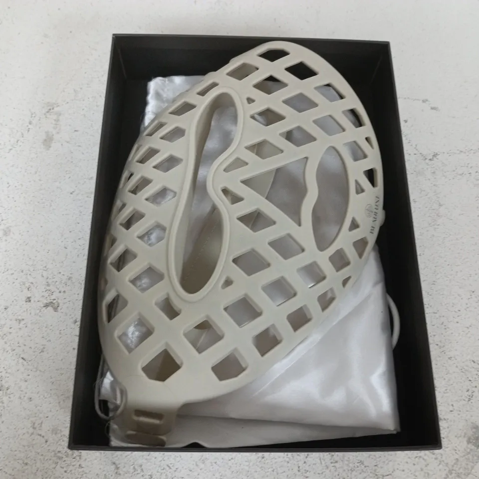 BOXED BEAULUXE SPECTRAGLOW 7 LED MASK