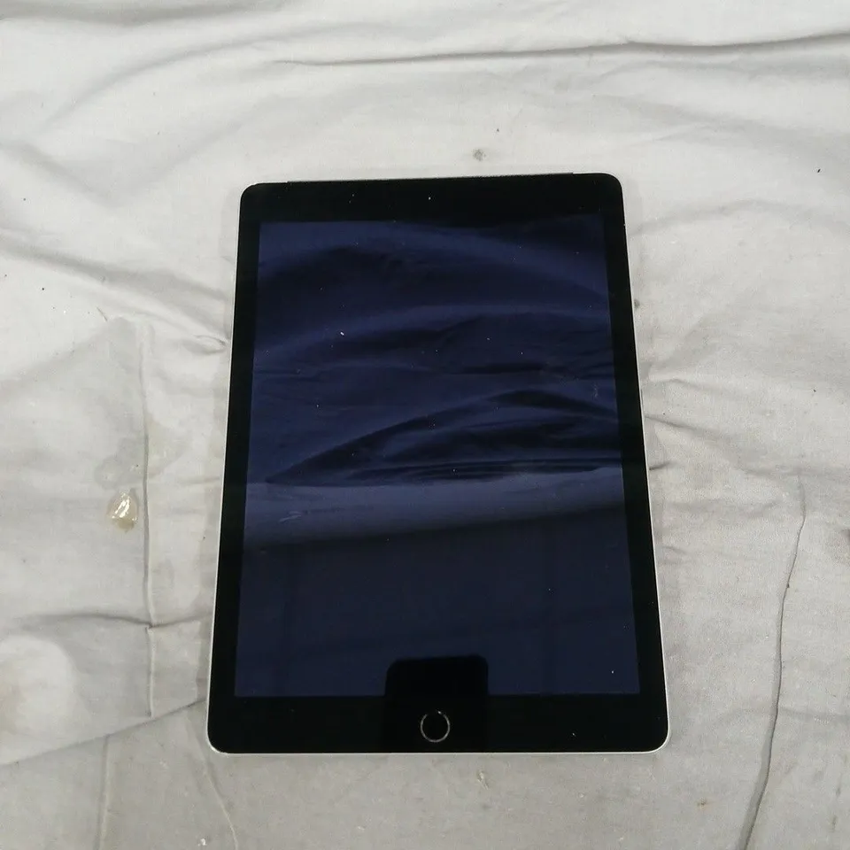 APPLE IPAD AIR 2 (2ND GEN) 64GB SPACE GREY – CELLULAR – 9.7-INCH