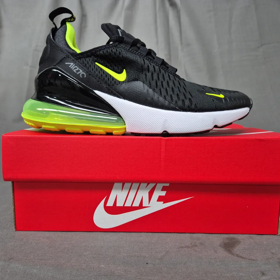 BOXED PAIR OF NIKE AIR MAX 270 SHOES IN BLACK/LIME UK SIZE 3.5