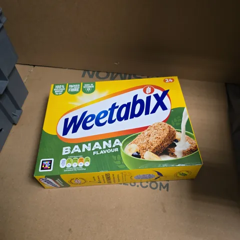 APPROXIMATELY 8 ASSORTED FOOD AND DRINK ITEMS INCLUDING WEETABIX BANANA FLAVOUR AND VIMTO ENERGY DRINK 