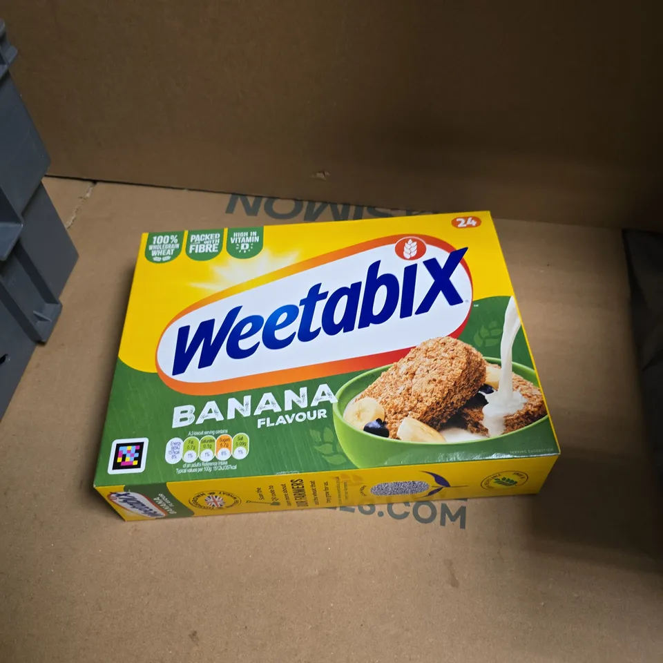 APPROXIMATELY 8 ASSORTED FOOD AND DRINK ITEMS INCLUDING WEETABIX BANANA FLAVOUR AND VIMTO ENERGY DRINK