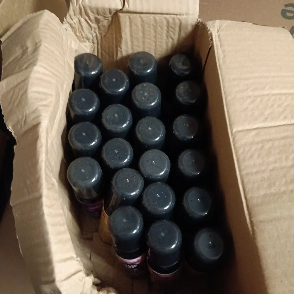 BOX OF APPROXIMATELY 20 ASSORTED MATRIX BLOW DRY TEMP COLOUR 
