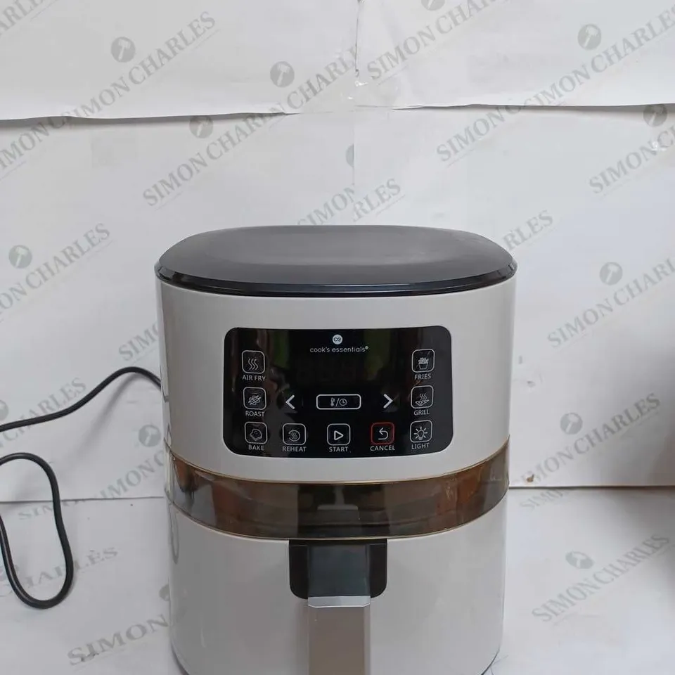 OUTLET COOK'S ESSENTIALS 4.0L AIR FRYER WITH DIGITAL VIEWING SCREEN