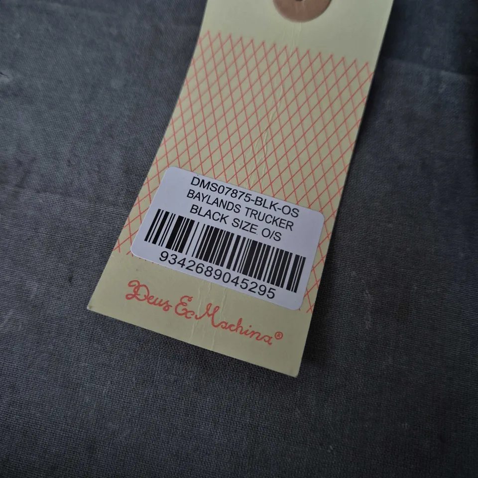 DEUS EX MACHINA BLACK TRUCKER CAP – ONE SIZE (OS)
