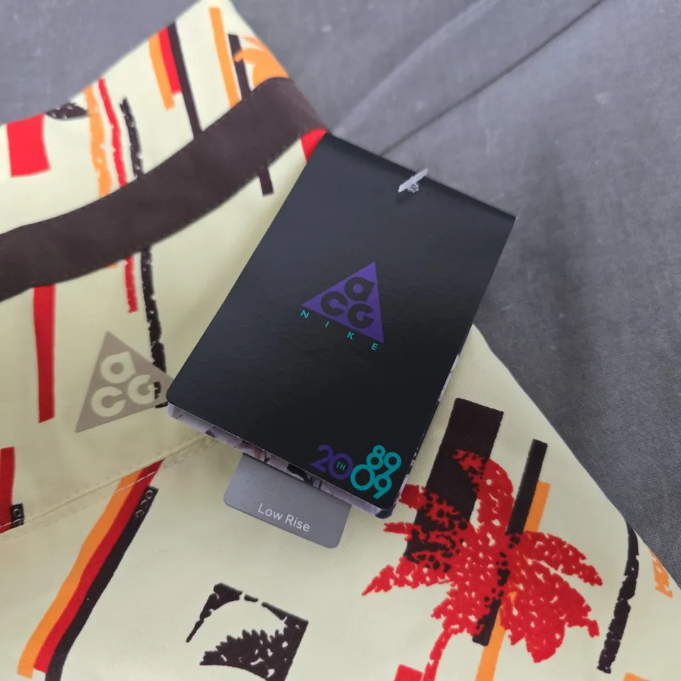 NIKE ACG WOMEN’S LOW RISE PALM PRINT SHORTS – UK 8