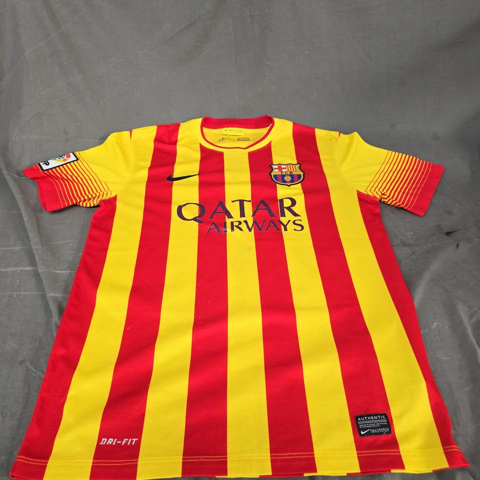 FC BARCELONA FOOTBALL SHIRT – QATAR AIRWAYS SPONSOR – NIKE DRI-FIT – MEN'S UK MEDIUM