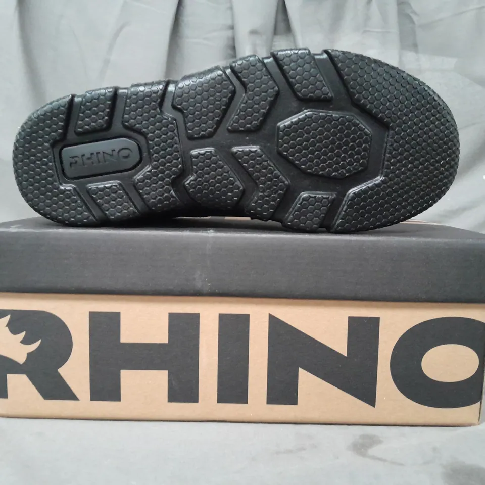 BOXED PAIR OF RHINO WARRIOR SHOES IN BLACK EU SIZE 36