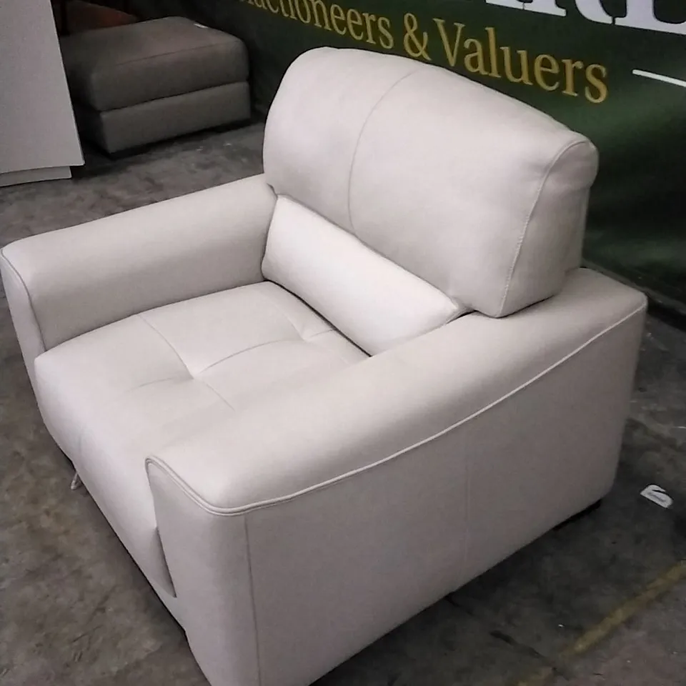 QUALITY ITALIAN DESIGNER MARCOS WHITE GREY LEATHER ARMCHAIR