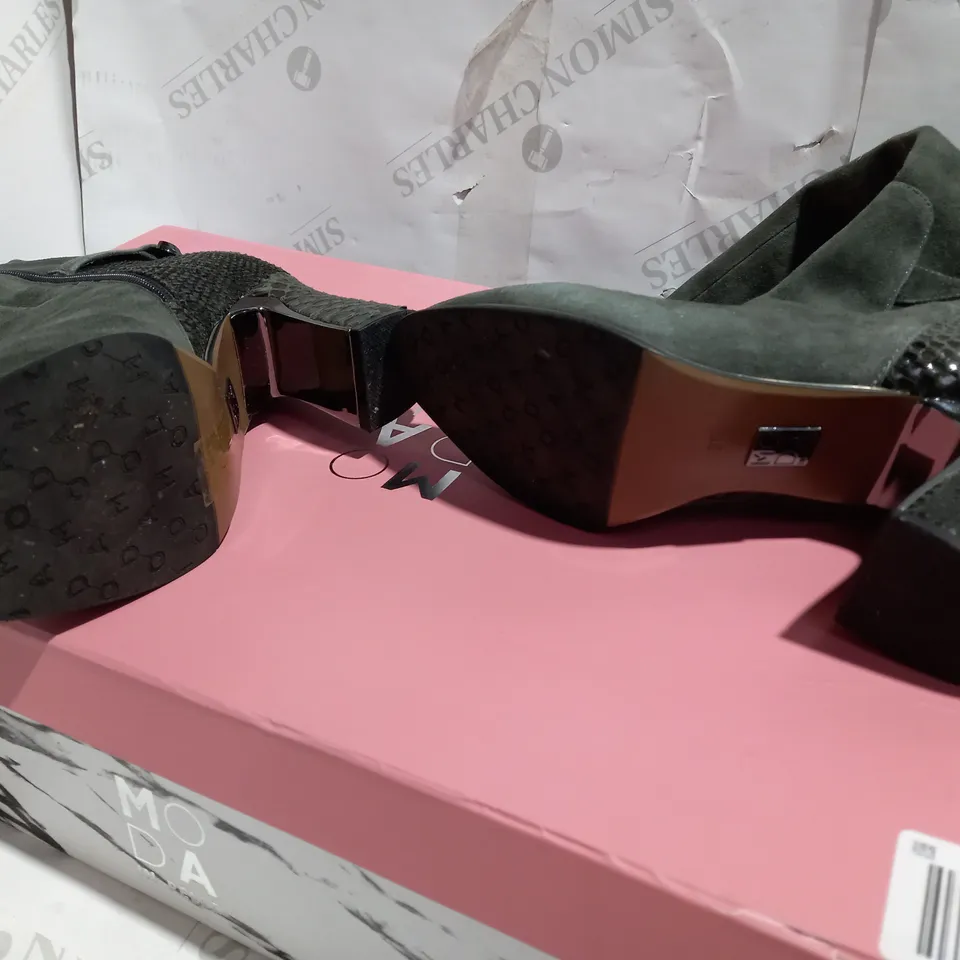 MODA IN PELLE LIZETH DARK GREY KNEE BOOTS - SIZE 5