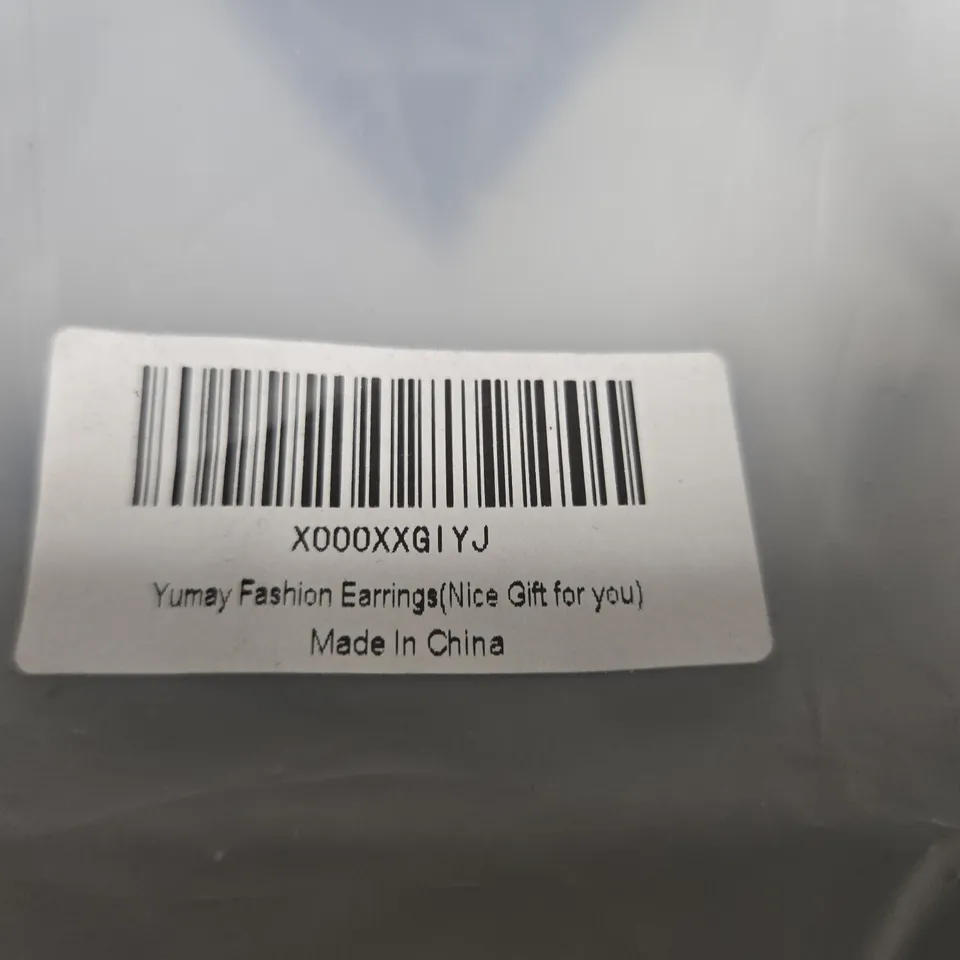 YUMAY GOLD-TONE FASHION EARRINGS WITH CHAIN DROPS – BOXED