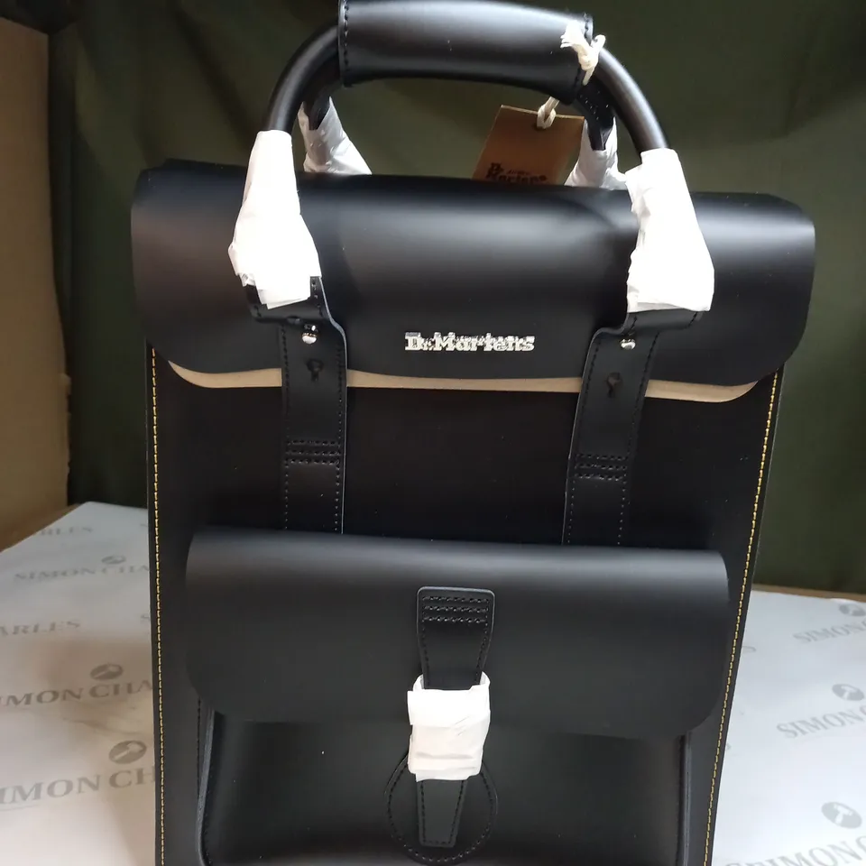 DR.MARTENS BOVINE BACKPACK