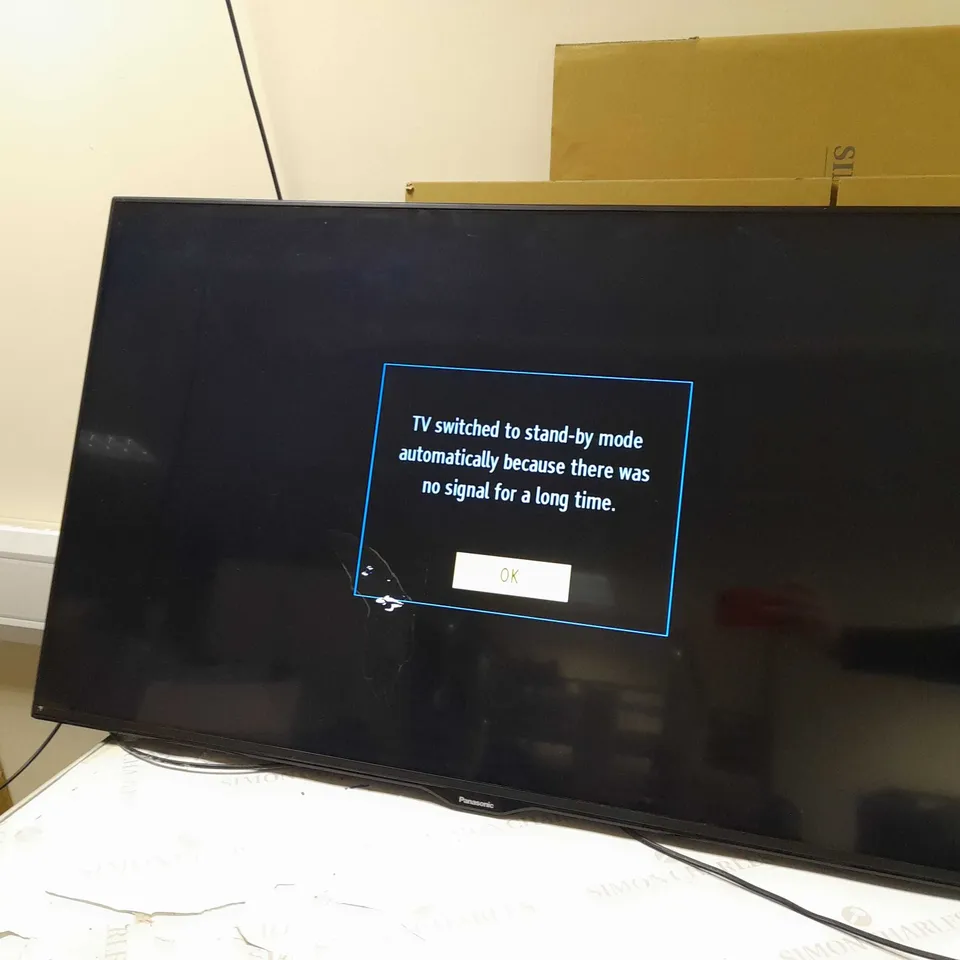 PANASONIC 48" 4K 3D 200HZ SMART FREEVEIW ULTRA UHD LED TV - COLLECTION ONLY