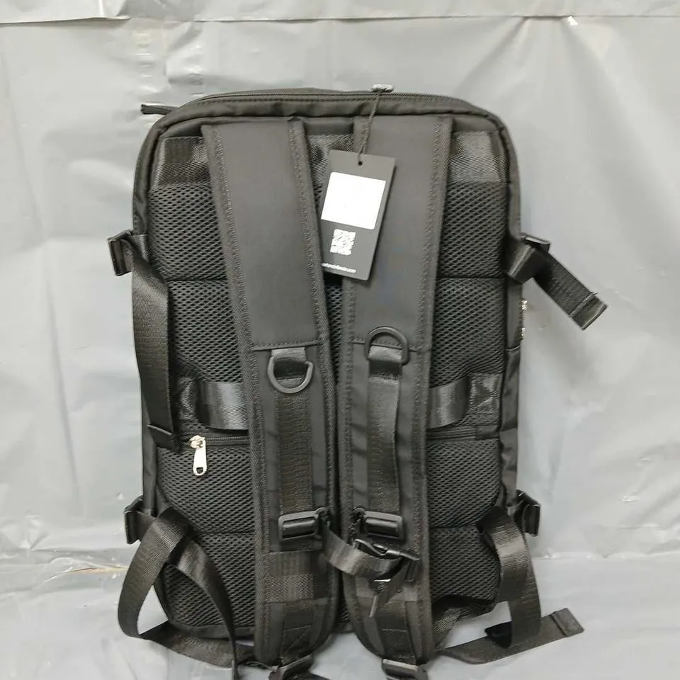 WEEKEND OFFENDER OVERNIGHTER BLACK 