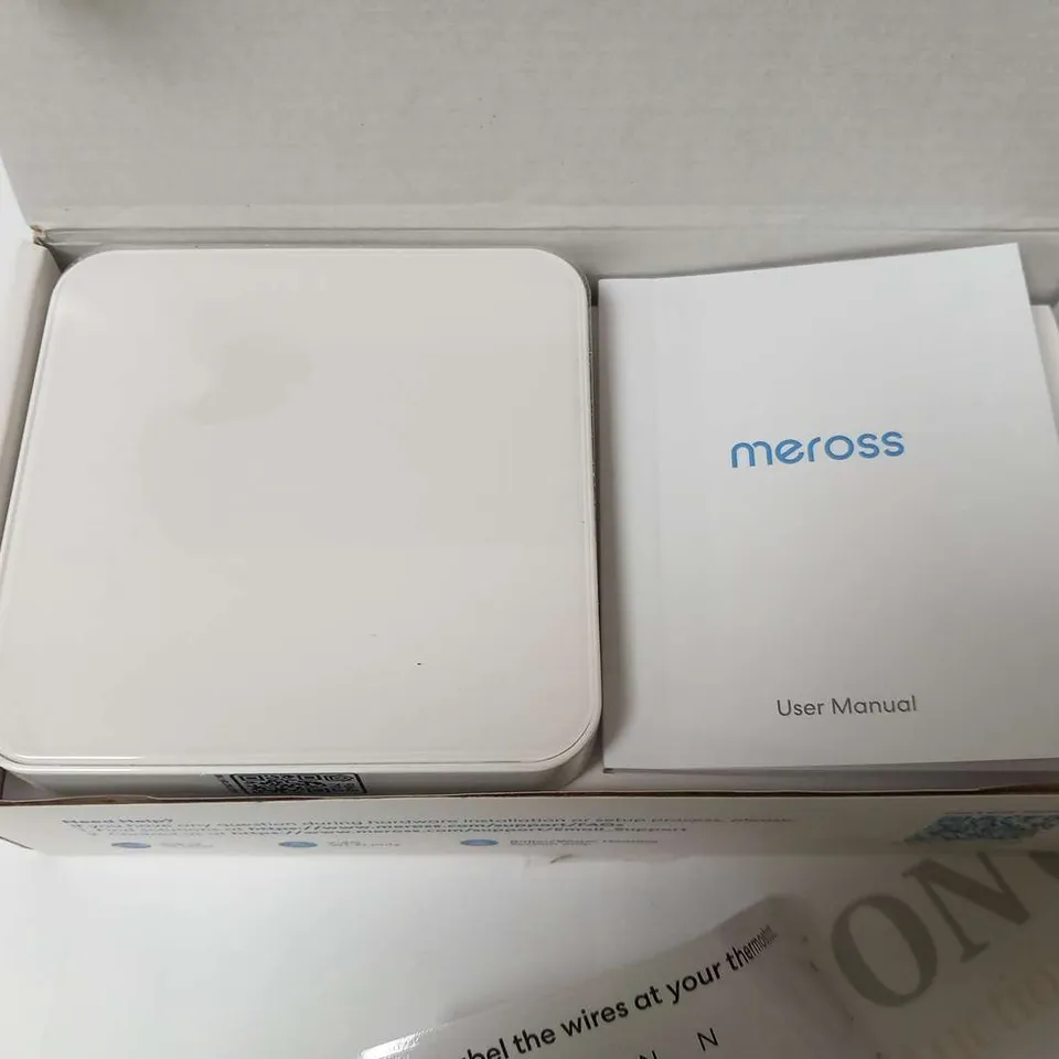 BOXED MEROSS SMART WI-FI THERMOSTAT MTS200