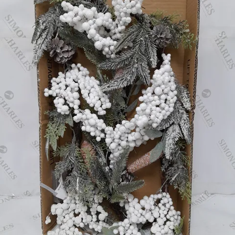 BOXED 6FT WHITE BERRY PRE-LIT GARLAND 