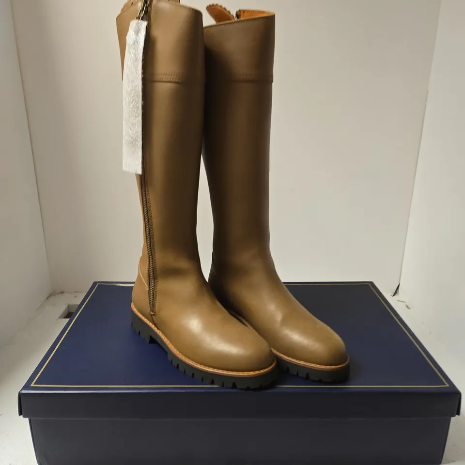 FAIRFAX & FAVOR LADIES NARROW FIT EXPLORER OAK LEATHER BOOTS - KNEE-HIGH, UK 6