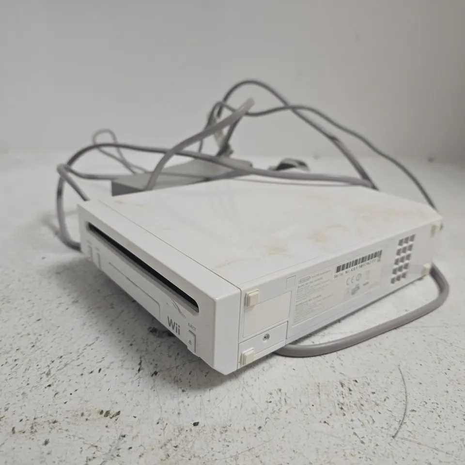 NINTENDO WII RVL-101 VIDEO GAMES CONSOLE