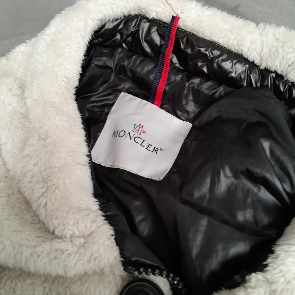 MONCLER BLACK AND WITH PADDED JACKET - SIZE 1