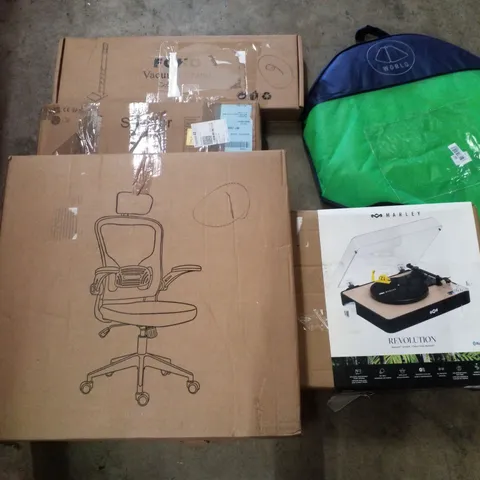 PALLET CONTAINING ASSORTED PRODUCTS INCLUDING OFFICE CHAIR, VINYL TURNTABLE SYSTEM, POP UP TENT, SCOOTER & VACUUM STAND