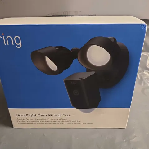 SEALED RING FLOODLIGHT CAM WIRED PLUS