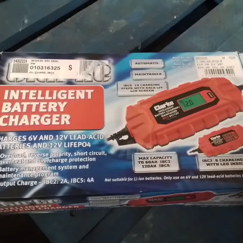 BOXED CLARKE INTELLIGENT BATTERY CHARGER/MAINTAINER 12V