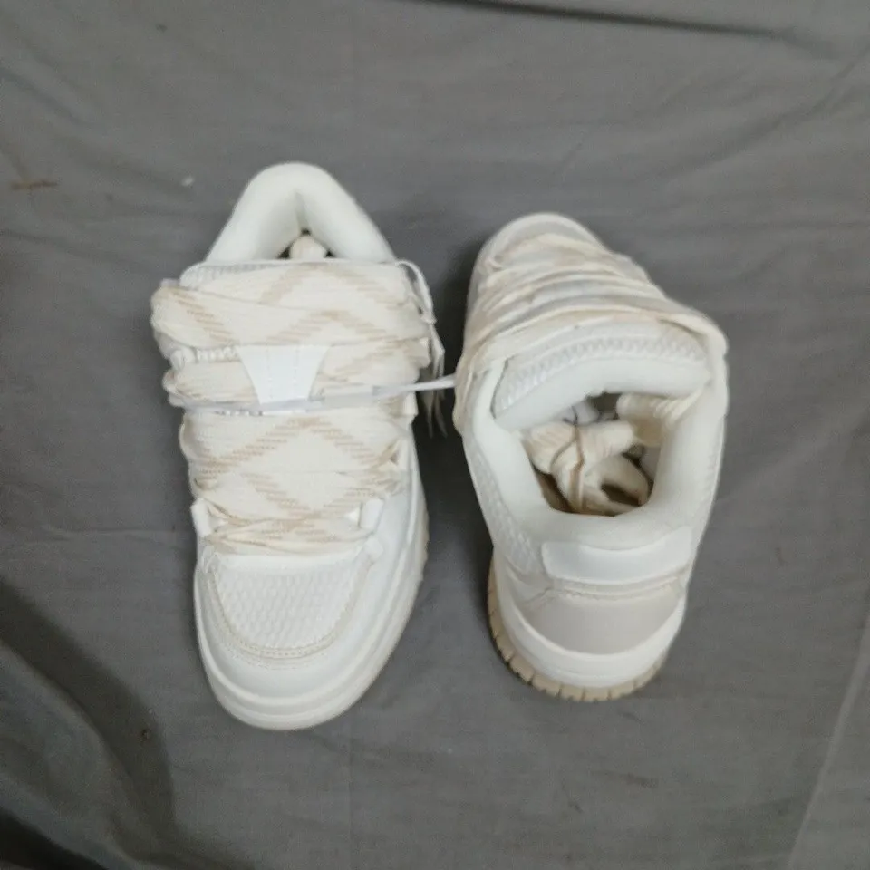 BERSHKA STARFIT WHITE TRAINERS - UK 3