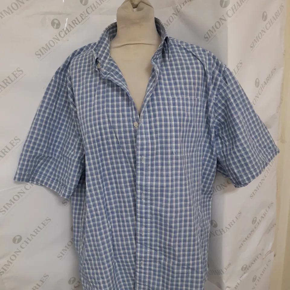 GREENWOODS CASUAL FIT SHORT SLEEVE BUTTON IN BLUE STRIPE SIZE L