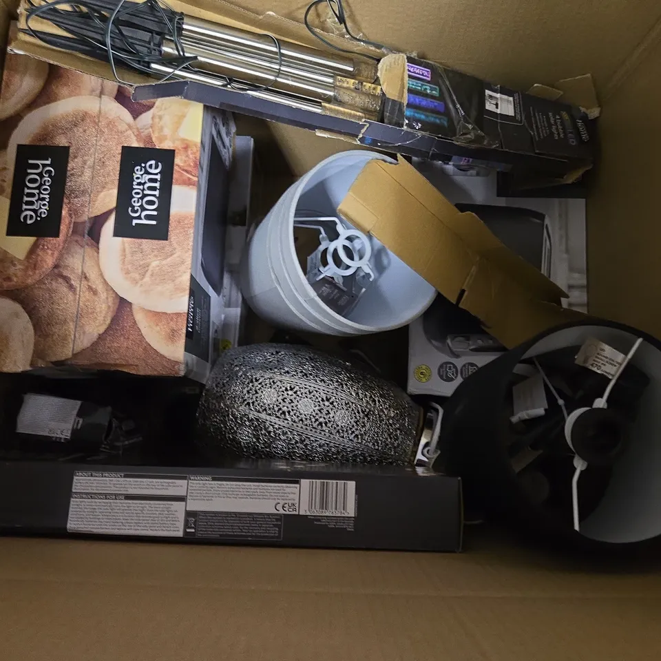 BOX OF APPROXIMATELY 6 ASSORTED ITEMS TO INCLUDE -FAST BOIL KETTLE, STRAIGHTENING BRUSH ETC