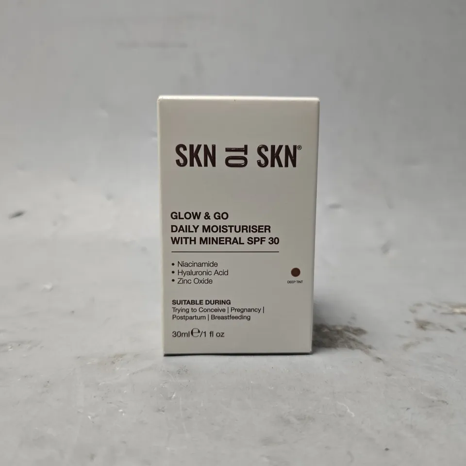 SKN TO SKN GLOW & GO DAILY MOISTURISER WITH MINERAL SPF 30 DEEP TINT
