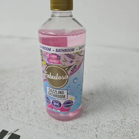 APPROXIMATELY 15 ASSORTED HOUSEHOLD LIQUIDS INCLUDING FABULOSA SPOTLESS KITCHEN AND FABULOSA DAZZLING BATHROOM