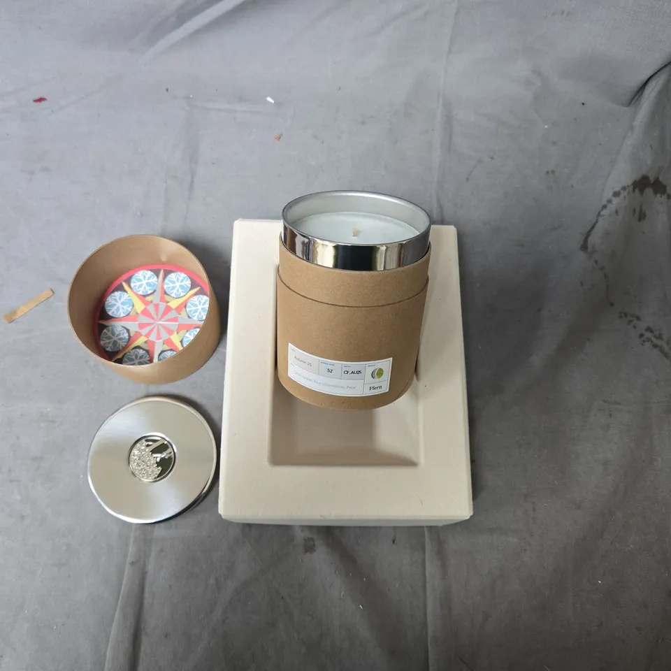 FFERN CANDLE IN KRAFT PAPER WRAP WITH METAL LID – ON DISPLAY BASE 