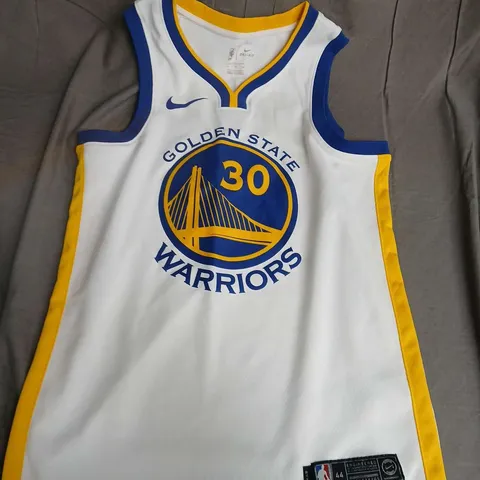 NIKE GOLDEN STATE WARRIORS 'CURRY 30' JERSEY IN WHITE - MEDIUM