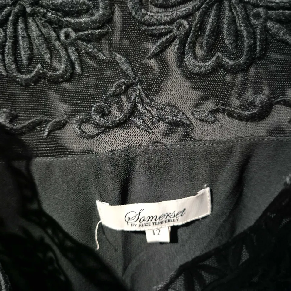 SOMERSET BY ALICE TEMPERLEY BLACK LACE YOKE BLOUSE – UK 12