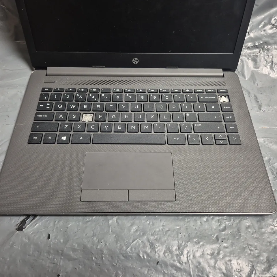 HP 240 G7 NOTEBOOK PC