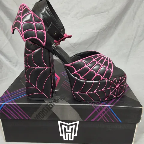 BOXED KOI HAUNT COUTURE PADDED CHUNKY HEELS IN BLACK - UK 5