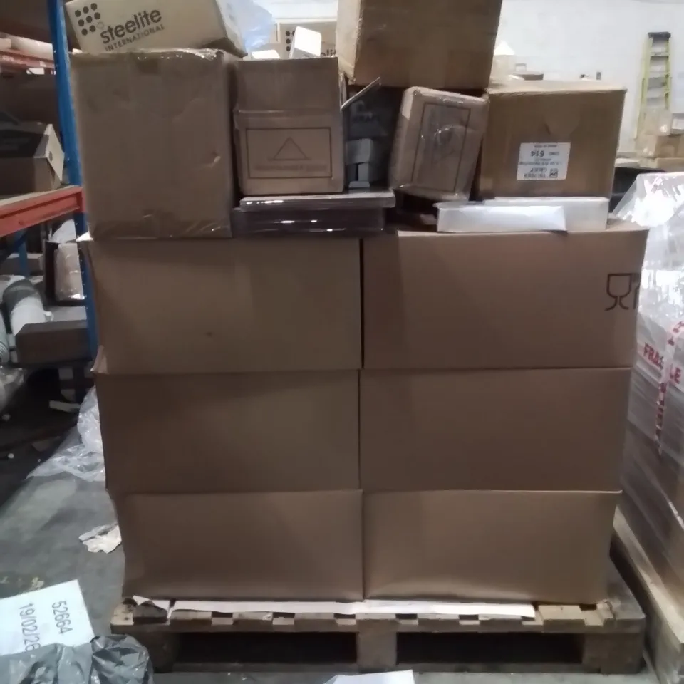 PALLET OF CATERING SUPPLIES TO INCLUDE;CUTLERY,COASTERS,SAUCE CUPS,PAPER SERVING TRAYS,PASABAHCE GLASSES