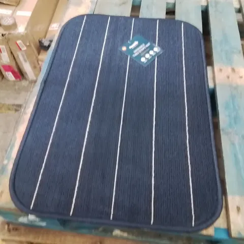 QUALITY DESIGNER AREA RUG - APPROXIMATELY 75X50CM