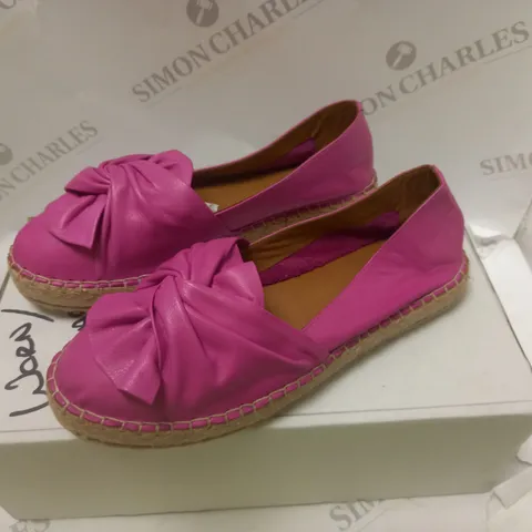 MODA FLIP SANDLES PINK AND BEIGE - SIZE 7