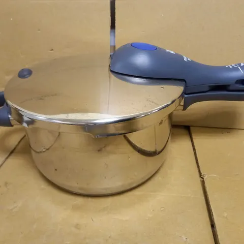 WMF PERFECT PLUS PRESSURE COOKER