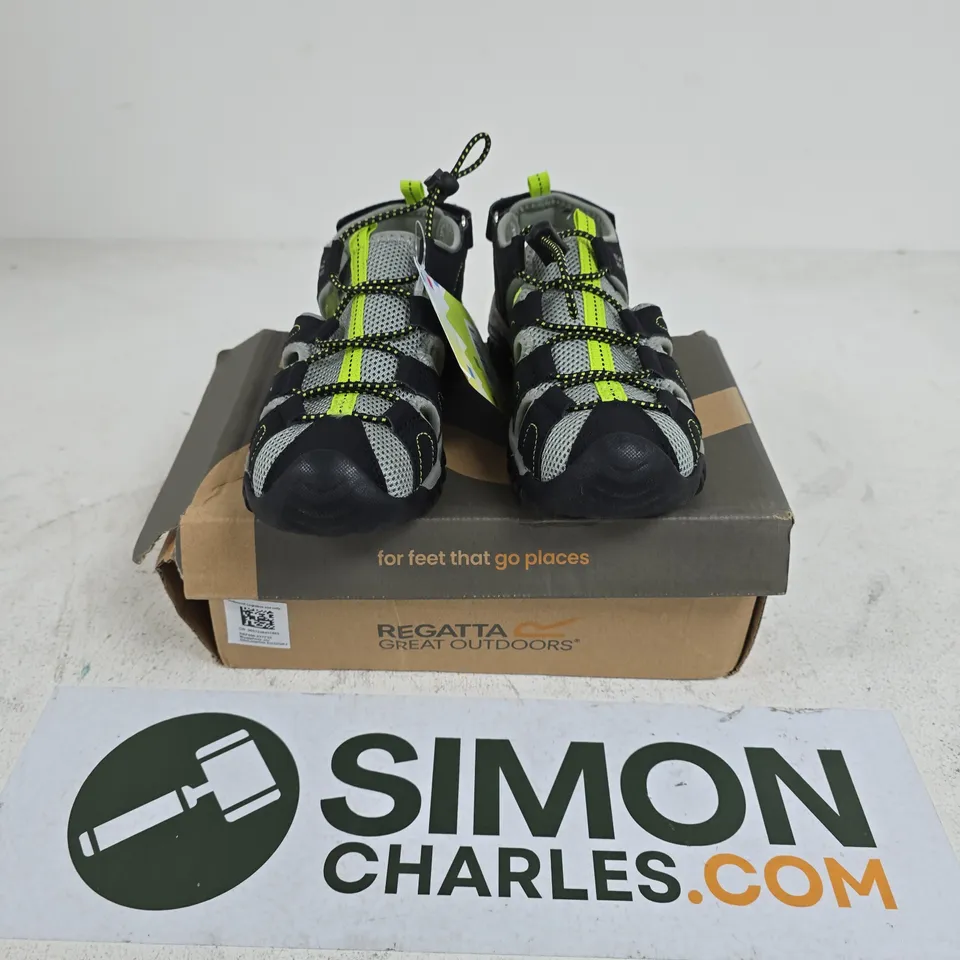 BOXED PAIR OF REGATTA KIDS WETSHORE SHOES IN BLACK/LIME GREEN - UK 1