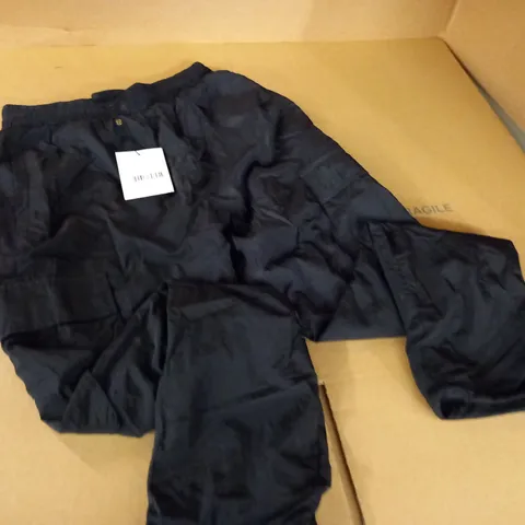 SIKSILK BLACK COMBAT PANTS - L