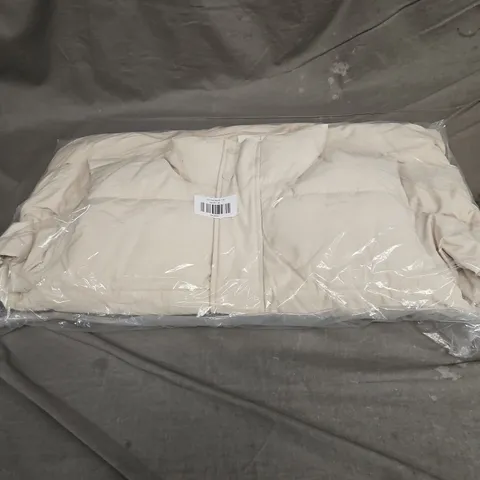 BAGGED ABERCROMBIE & FITCH ULTRA PUFFER GILET IN BEIGE SIZE 2XL