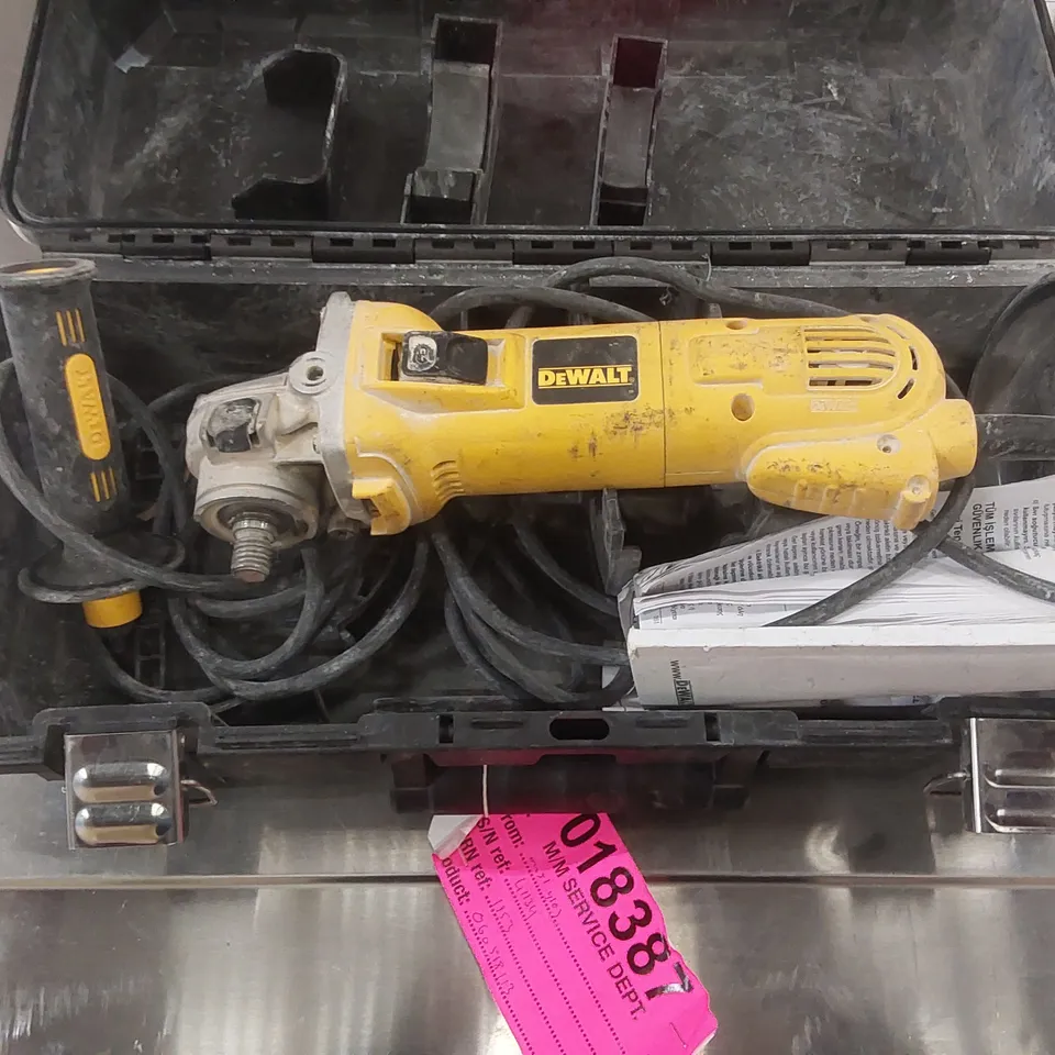DEWALT D28113 ANGLE GRINDER 