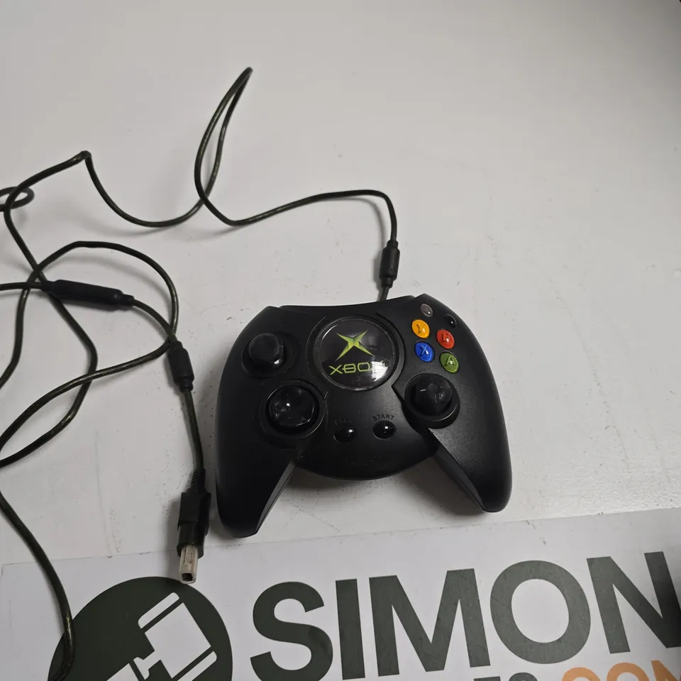 MICROSOFT XBOX 360 CONTROLLER - BLACK WITH USB CHARGING CABLE