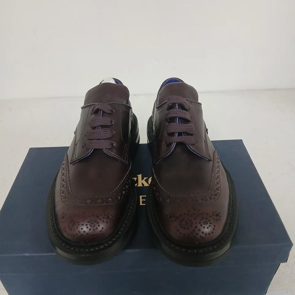 TRICKER'S BURBERRY DERBY SHOES – LEATHER BROGUE, UK 4