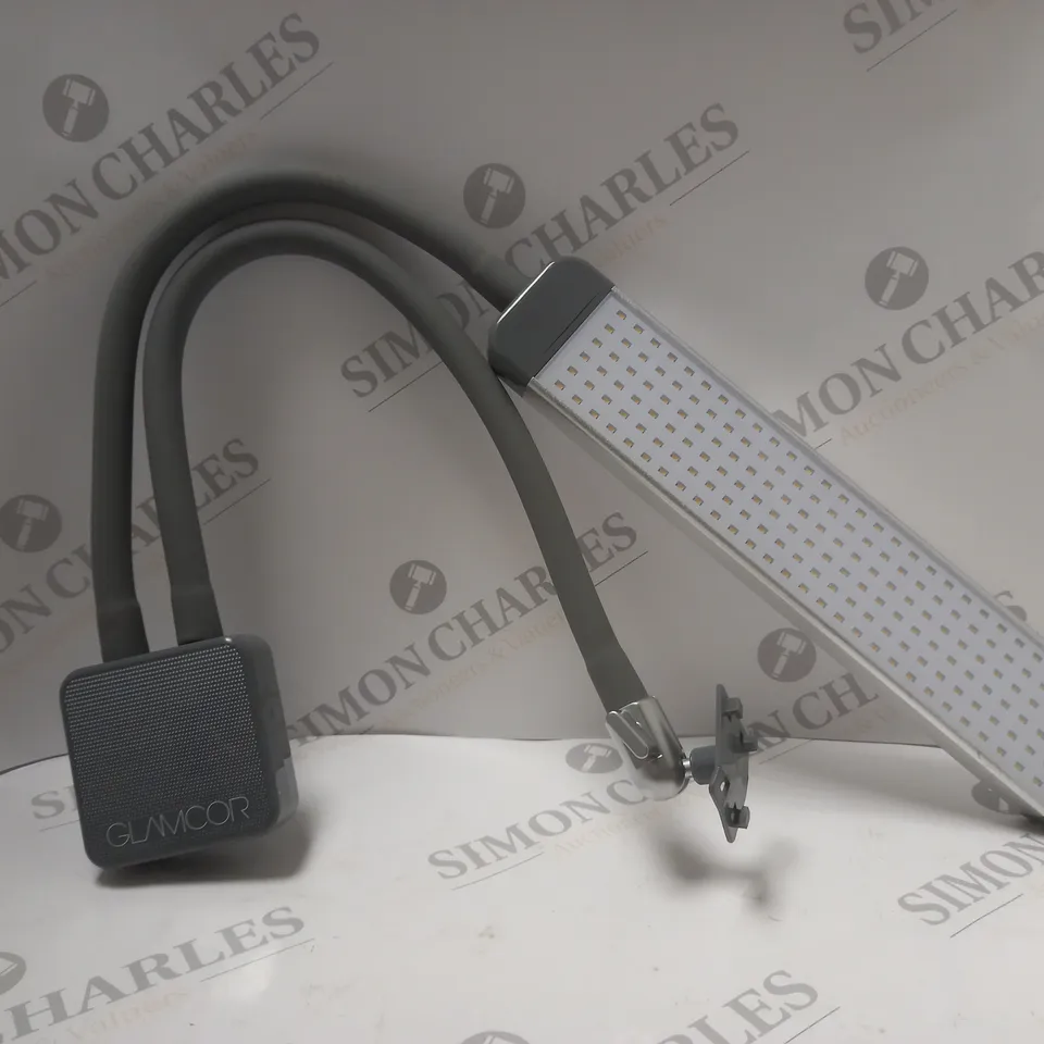 GLAMCOR PROFESSIONAL CAPTURE PRO PORTABLE LED	