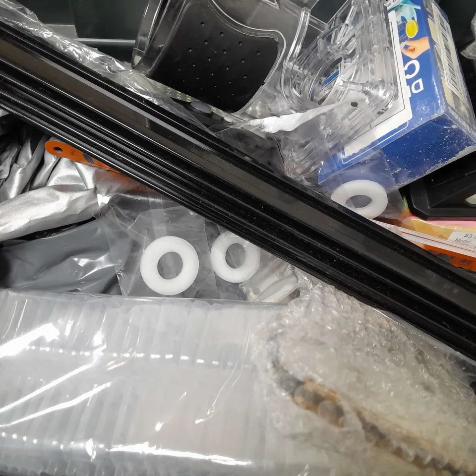 BOX OF APPROXIMATELY 14 ASSORTED ITEMS TO INCLUDE - SCHOPPEL ZAUBERBALL CRAZY , OUHOE PINK STUFF , STAINCLEAN POWDER ETC