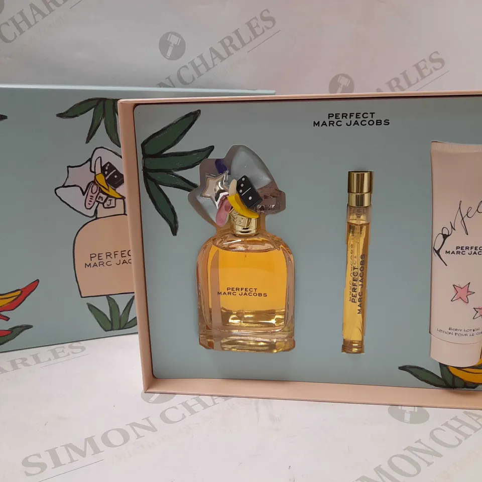 MARC JACOBS LADIES PERFECT FRAGRANCE GIFT SET 