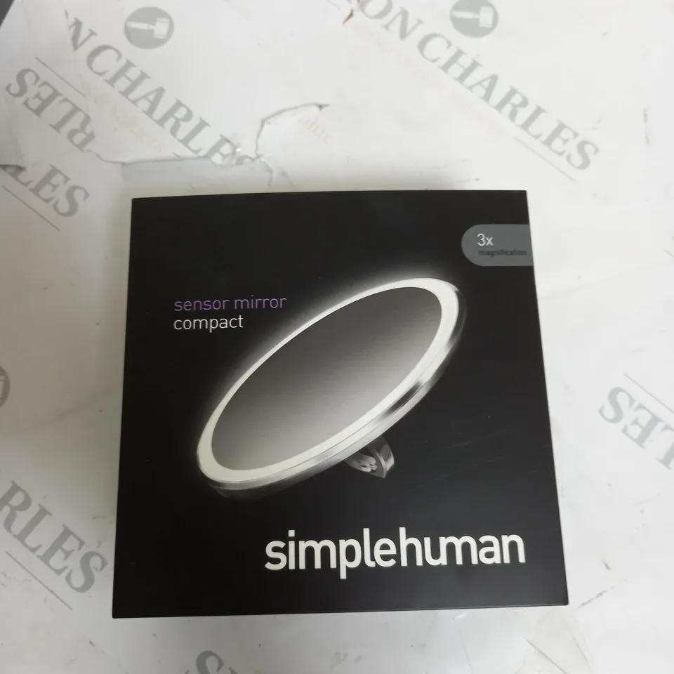 BOXED SIMPLE HUMAN SENSOR MIRROR 
